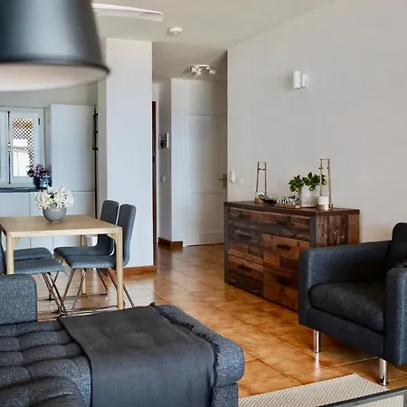 Perla De Roca En Poblado Marinero Apartamento *