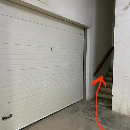 Perla De Roca En Poblado Marinero Acantilado de los Gigantes