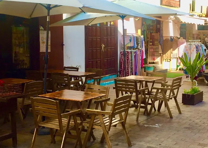 Perla De Roca En Poblado Marinero * אקנטילדו דה לוס גיגנטס