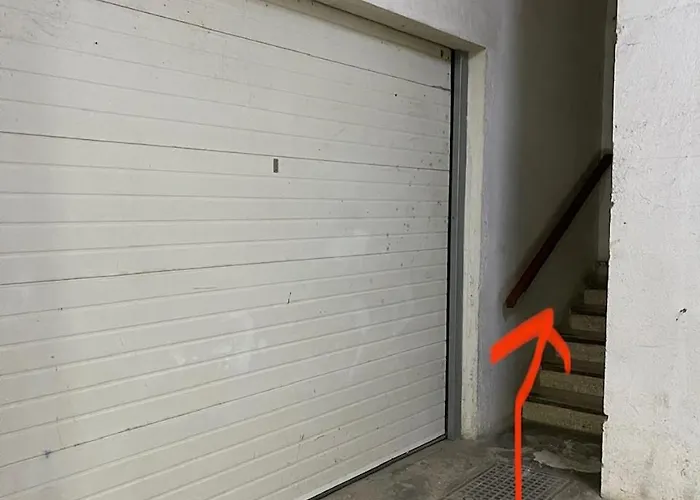 Perla De Roca En Poblado Marinero Acantilado de los Gigantes