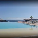 Perla De Roca En Poblado Marinero * Acantilado de los Gigantes